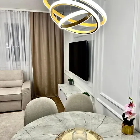 Luxury Ema Apartment